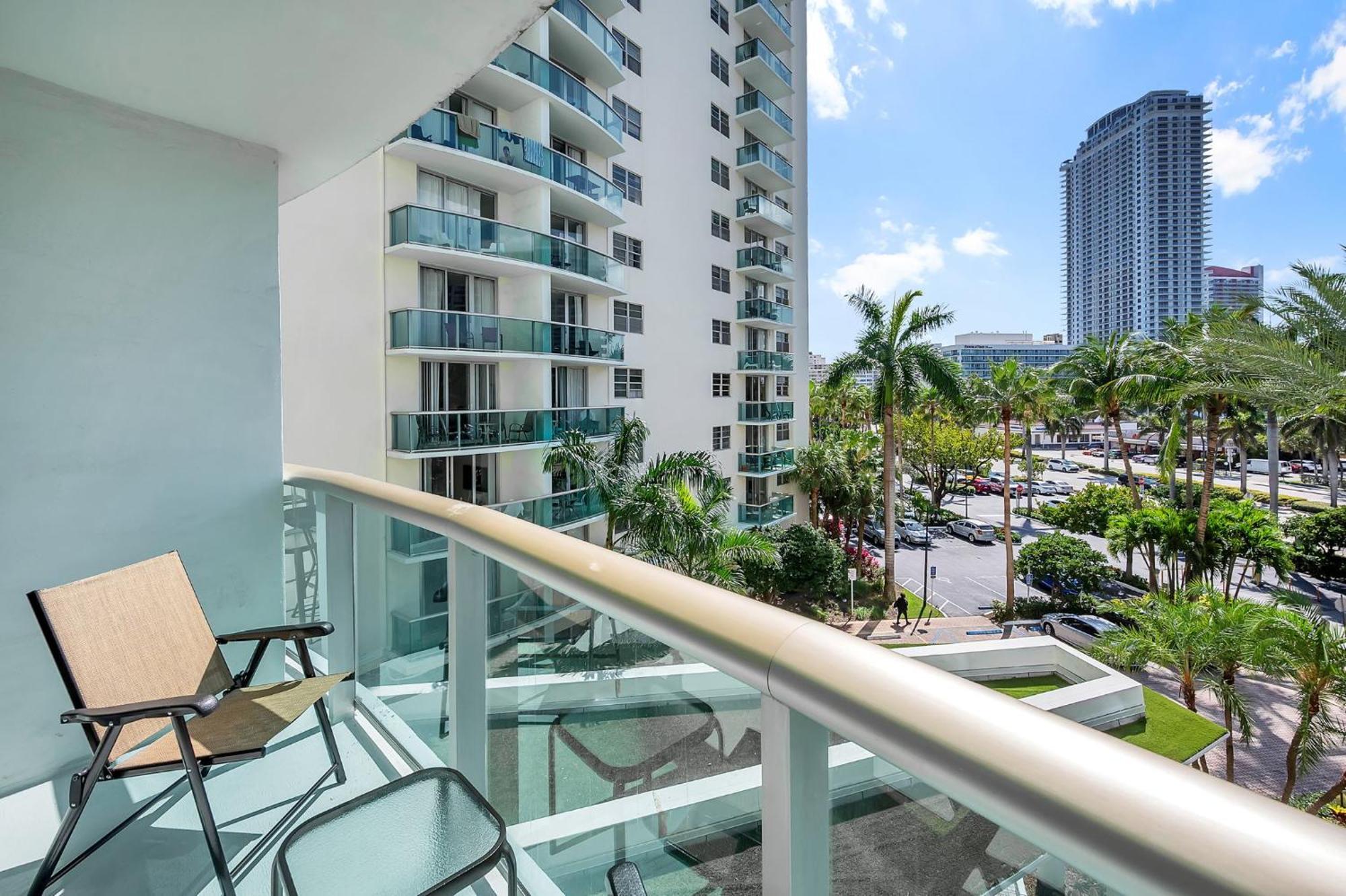 The Tides Apartments On The Beach Hollywood Esterno foto