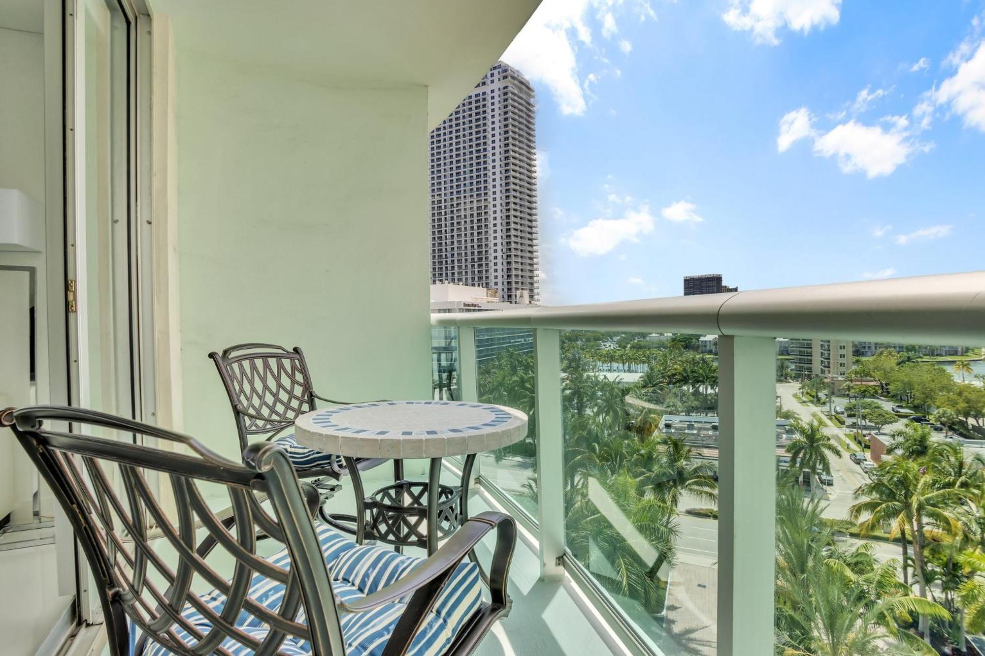 The Tides Apartments On The Beach Hollywood Esterno foto